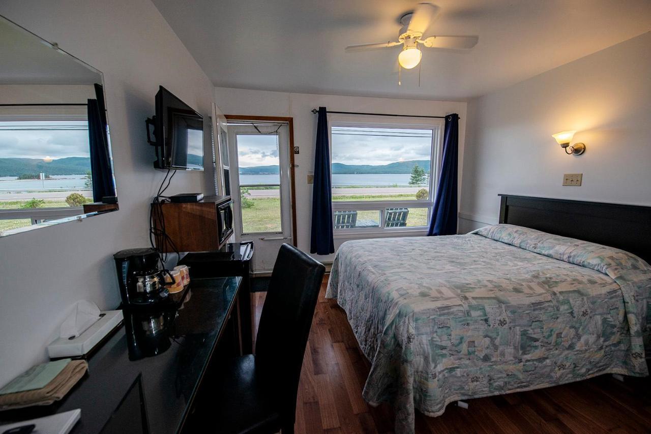 Sea Breeze Motel Ingonish Extérieur photo