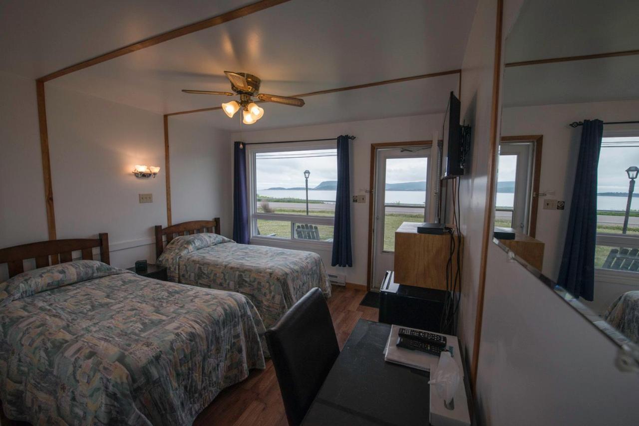 Sea Breeze Motel Ingonish Extérieur photo